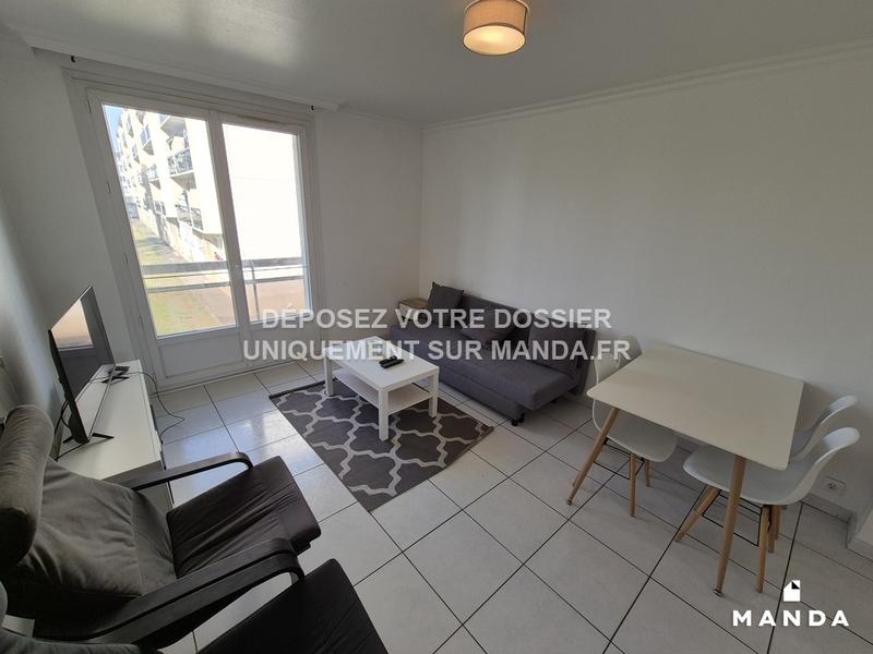 Chambre - 10 m² - 4 pièces