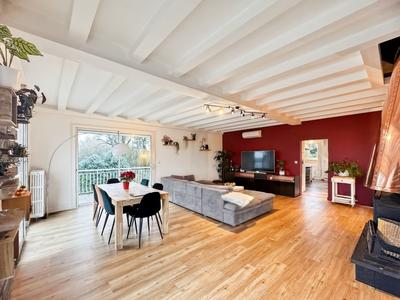Maison - 310 m² - 10 pièces