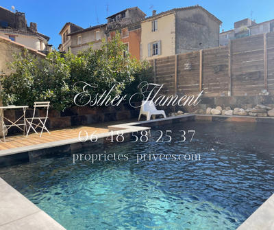 Maison - 397 m² - 10 pièces