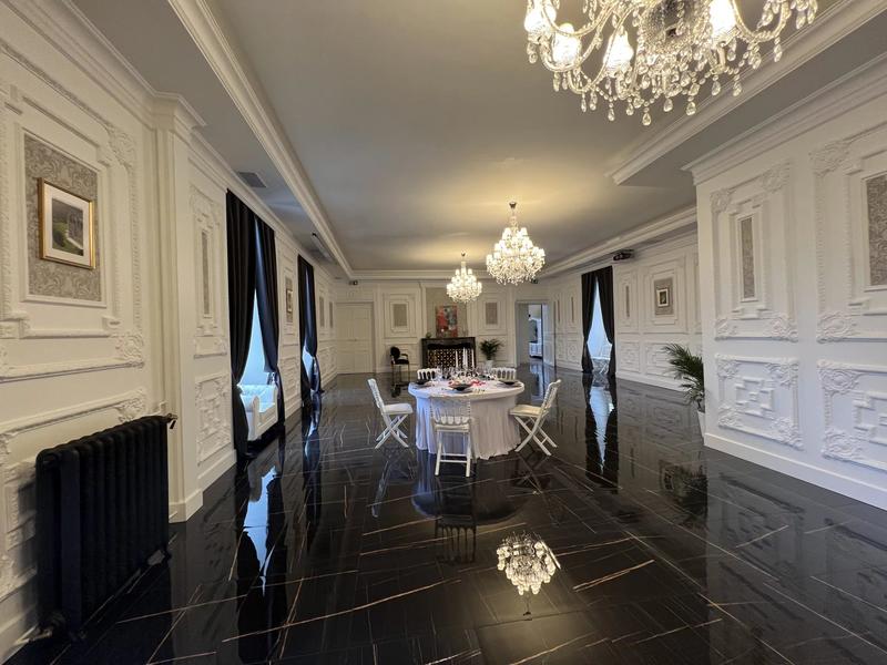 Château - 2 000 m² - 40 pièces