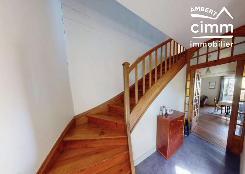 Maison - 209 m² - 8 pièces