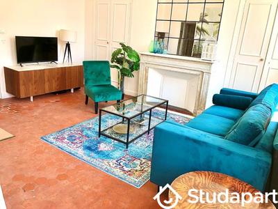 Chambre - 11 m² - 1 pièce