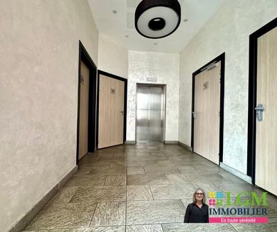 Bureau - 54 m² - 2 pièces