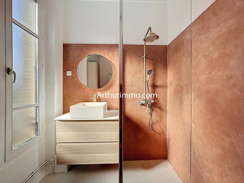 Maison - 280 m² - 10 pièces