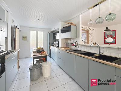 Maison - 174 m² - 8 pièces