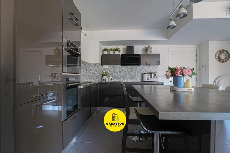 Appartement - 79 m² - 3 pièces