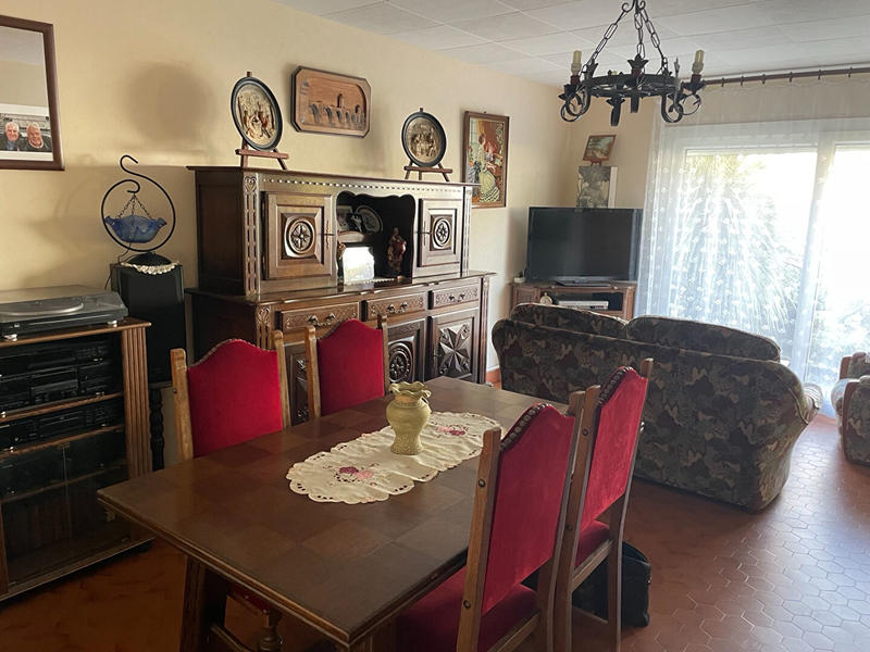 Maison - 95 m² - 5 pièces