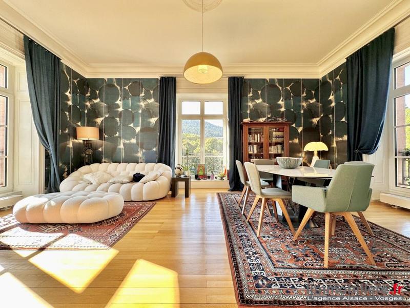 Appartement - 321 m² - 8 pièces