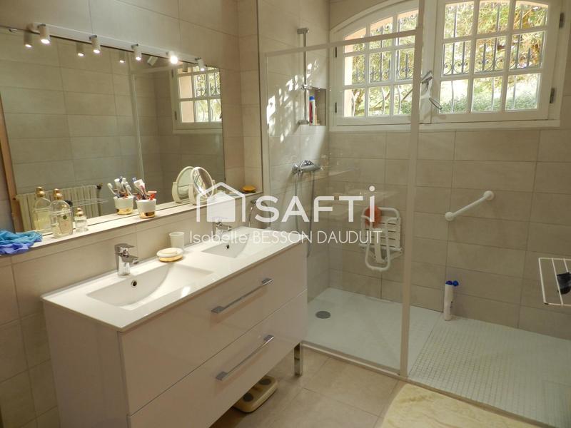 Maison - 189 m² - 6 pièces