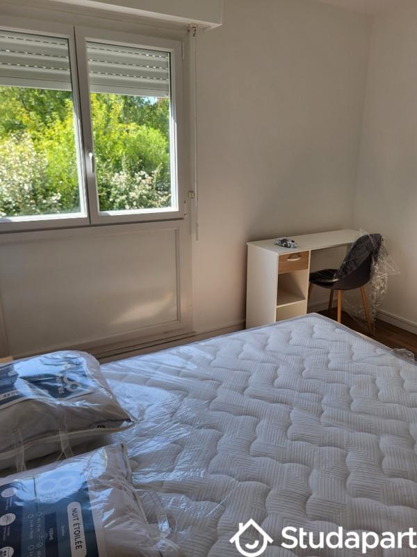 Chambre - 9 m² - 1 pièce