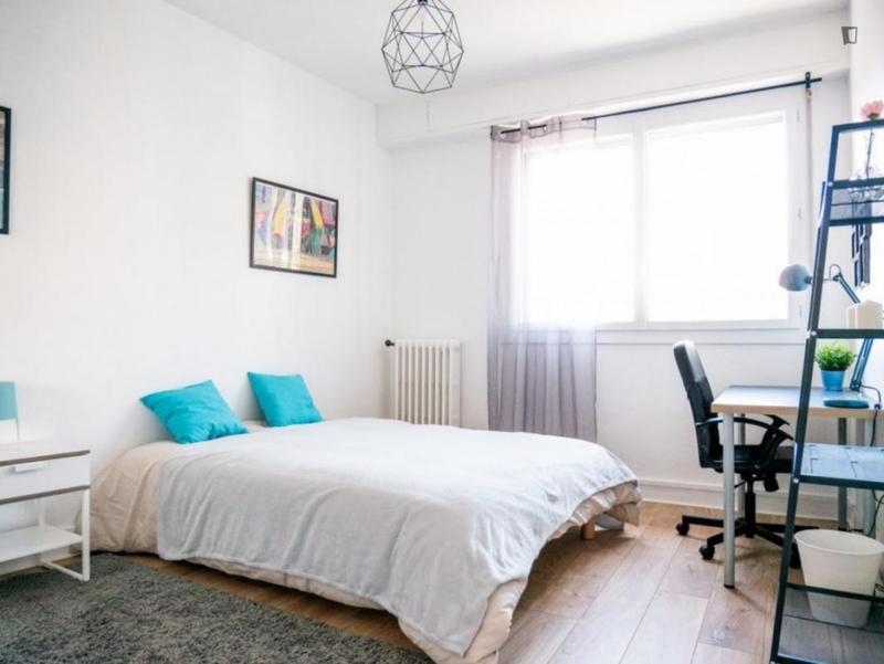Chambre - 14 m² - 4 pièces