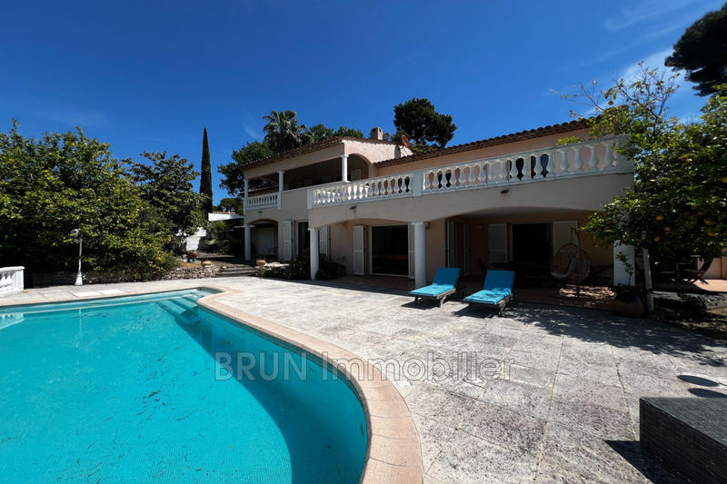 Villa - 280 m² - 7 pièces