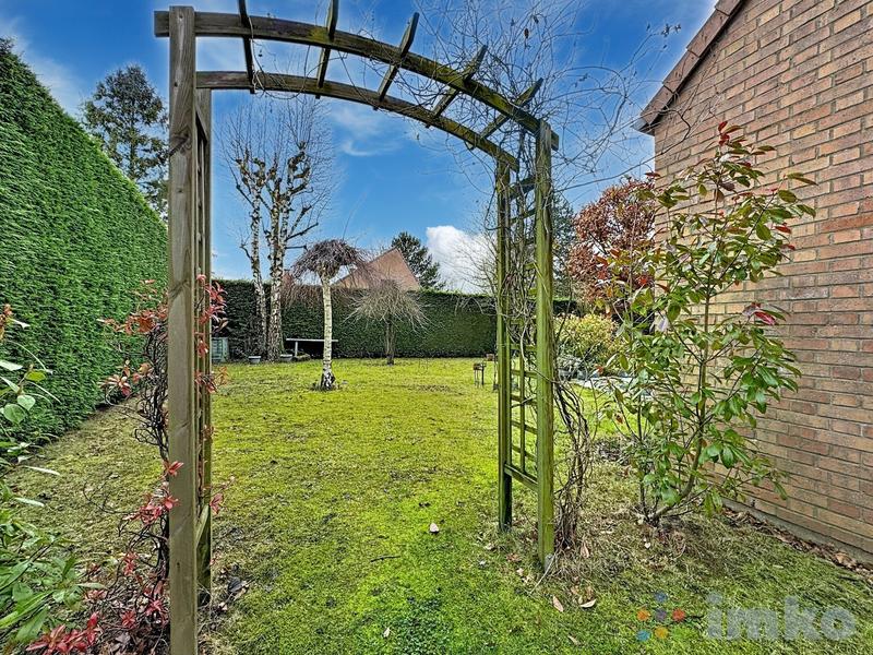 Maison - 237 m² - 7 pièces