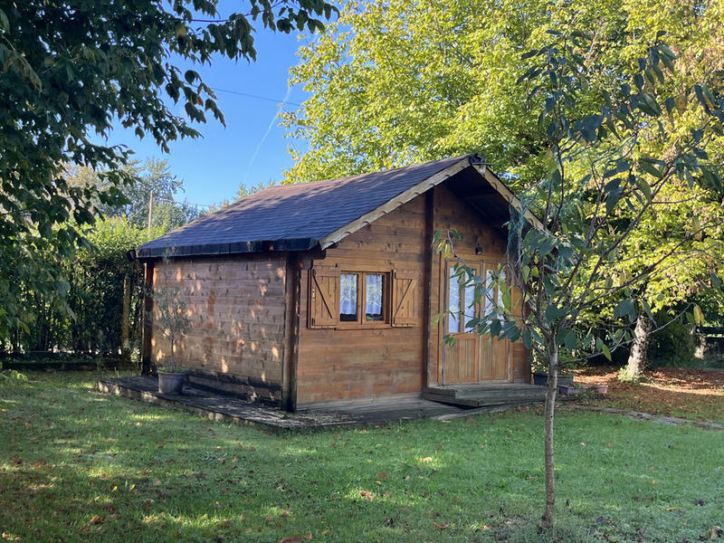 Maison - 205 m² - 8 pièces