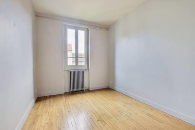 Appartement - 90 m² - 4 pièces