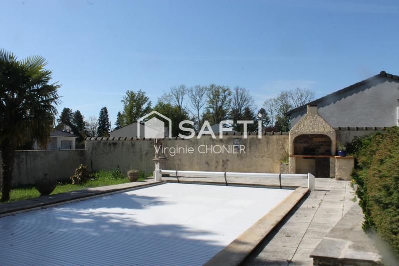 Maison - 204 m² - 6 pièces