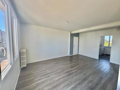 Appartement - 65 m² - 4 pièces