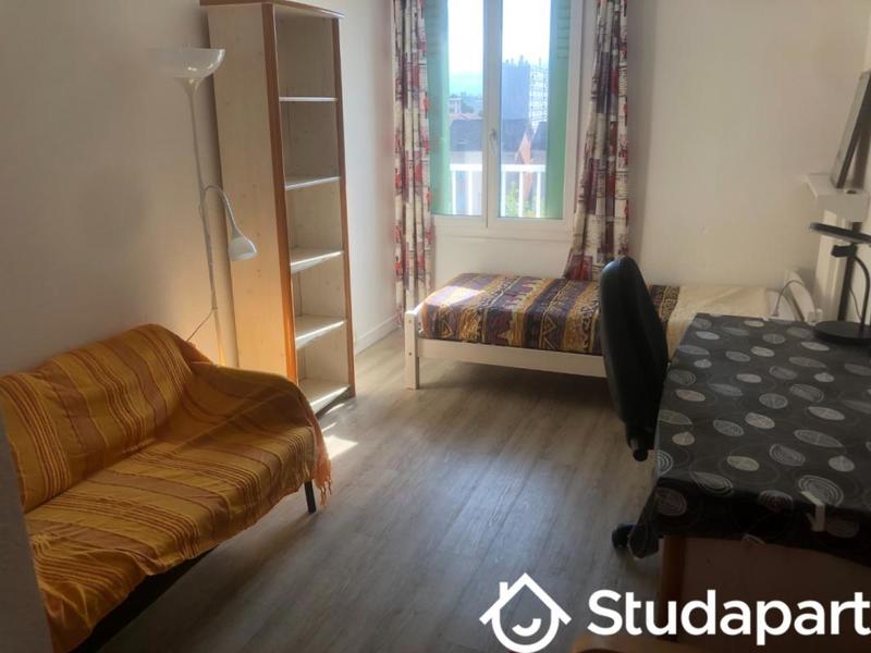 Chambre - 13 m² - 1 pièce