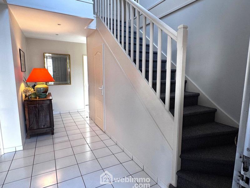 Maison - 162 m² - 6 pièces