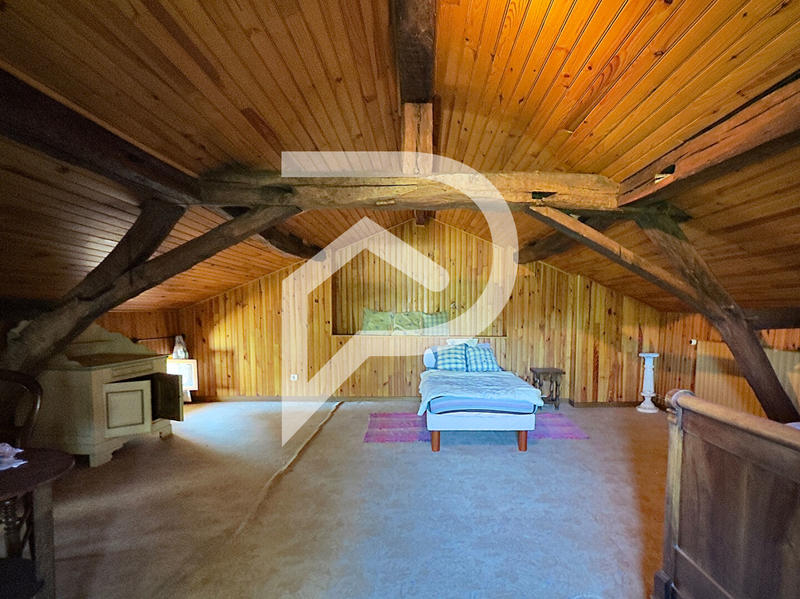 Maison - 152 m² - 8 pièces