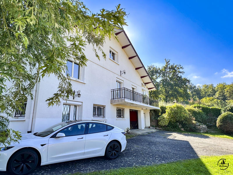 Villa - 175 m² - 8 pièces