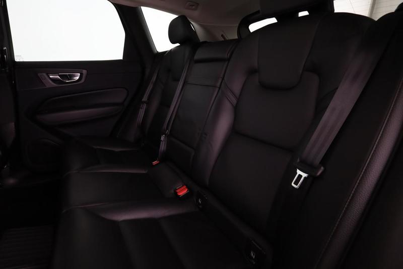 Volvo Xc60 2.0 T8 Twin Engine Plug-in Hybrid Inscription Geartronic 8 392 ch