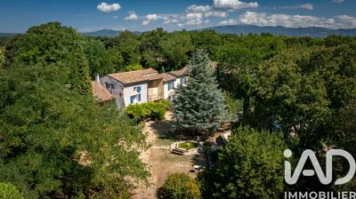 Maison - 343 m² - 14 pièces