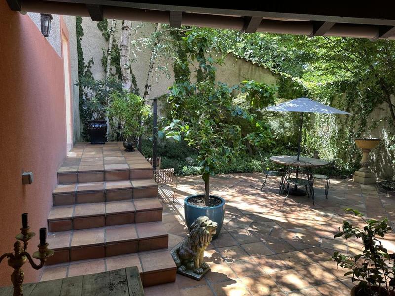 Maison - 424 m² - 13 pièces