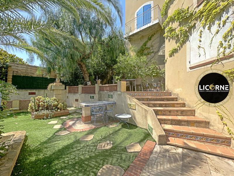 Maison - 180 m² - 7 pièces