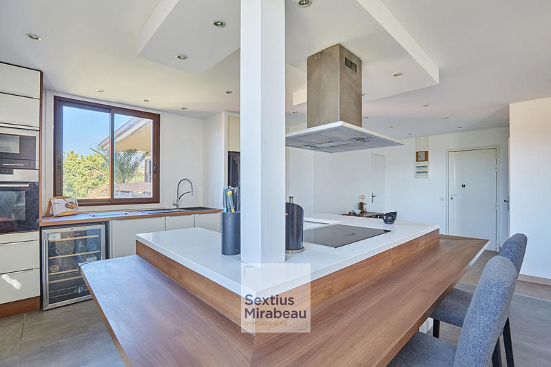 Appartement - 110 m² - 5 pièces