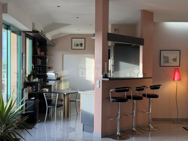 Appartement - 194 m² - 5 pièces