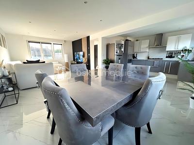 Maison de ville - 86 m² - 5 pièces