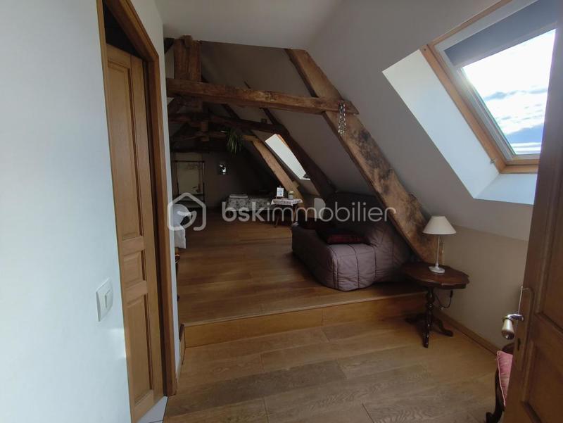 Maison - 245 m² - 7 pièces