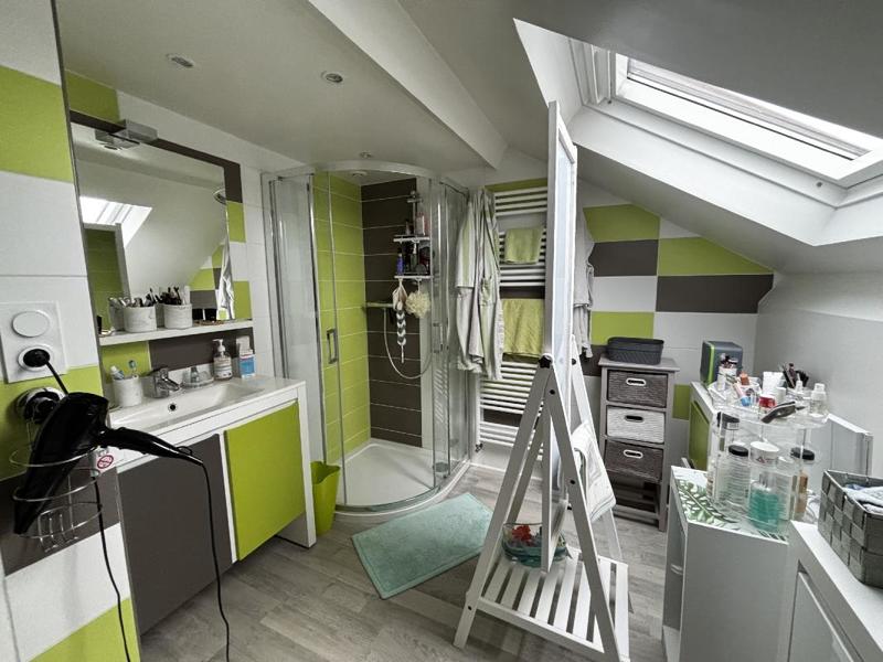 Pavillon - 150 m² - 6 pièces