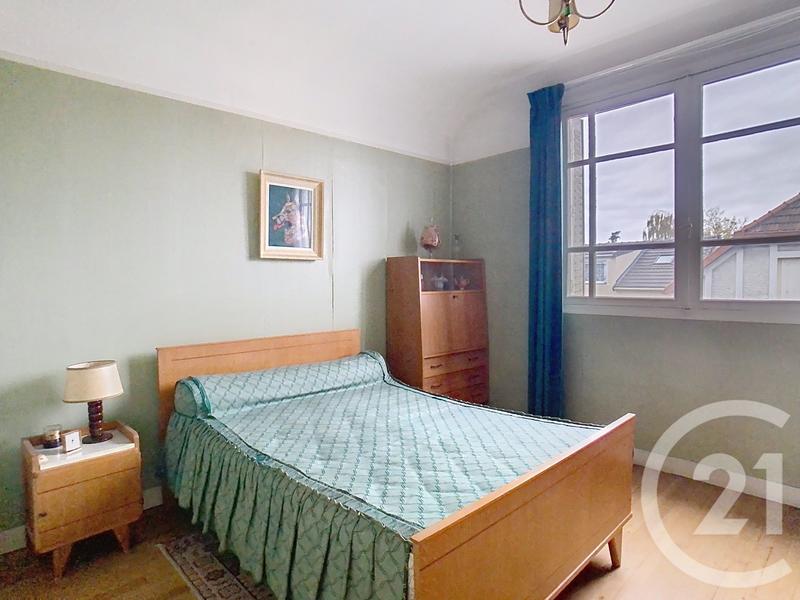 Maison - 98 m² - 5 pièces