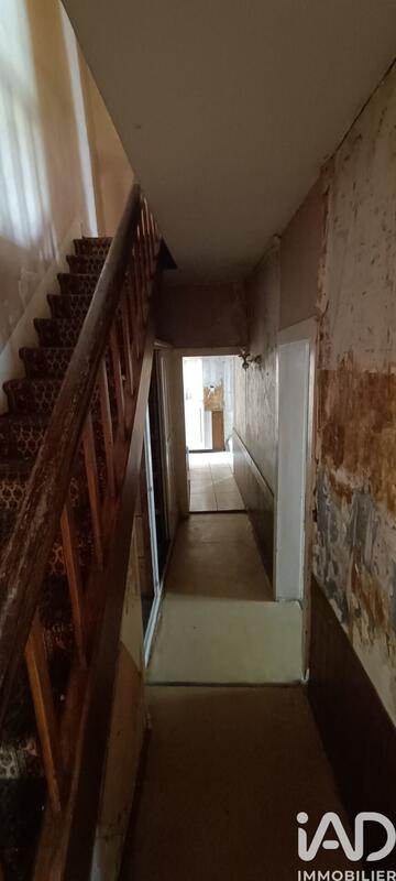 Maison - 195 m² - 8 pièces