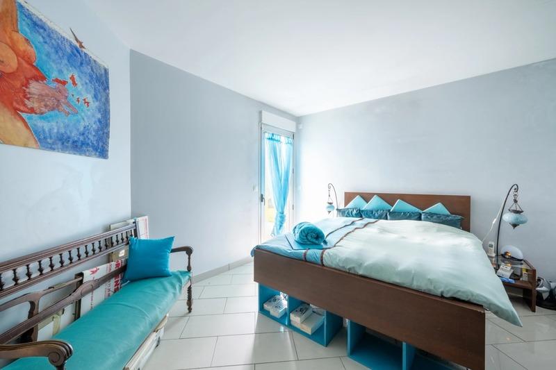 Maison - 360 m² - 8 pièces