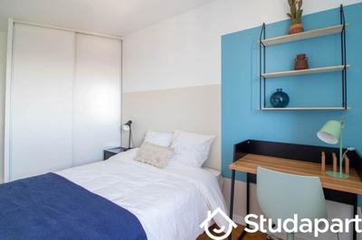 Chambre - 11 m² - 1 pièce