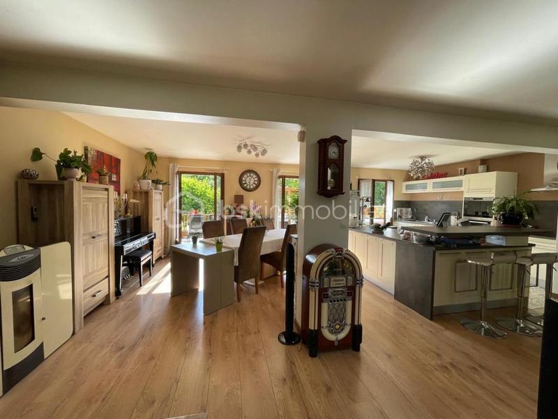 Maison - 127 m² - 7 pièces