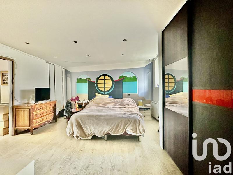 Appartement - 250 m² - 8 pièces