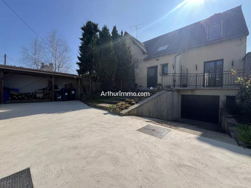 Maison - 140 m² - 6 pièces