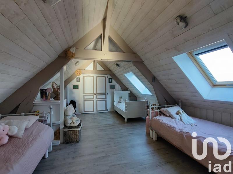 Maison - 242 m² - 8 pièces