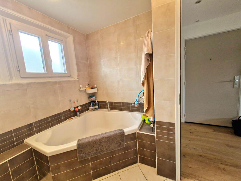 Appartement - 72 m² - 3 pièces