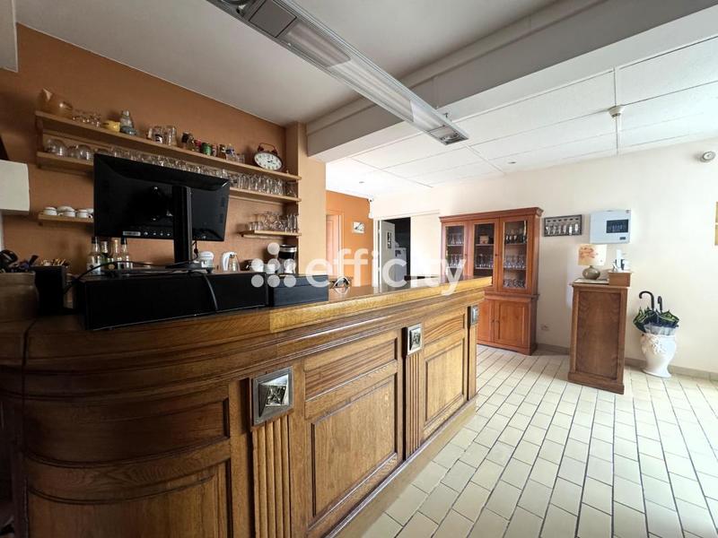 Maison - 355 m² - 13 pièces
