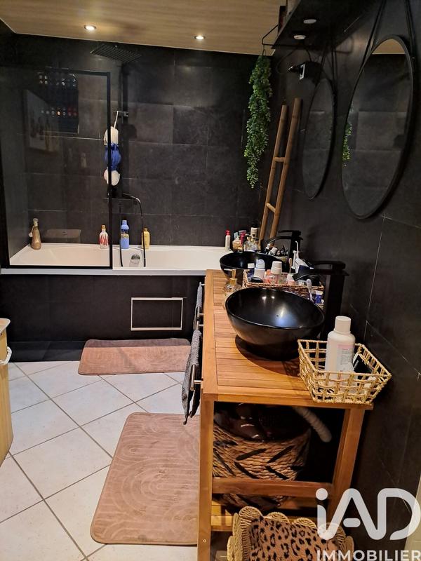 Maison - 139 m² - 7 pièces