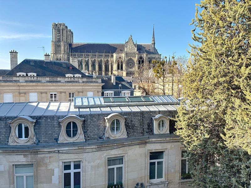 Appartement ancien - 153 m² - 5 pièces