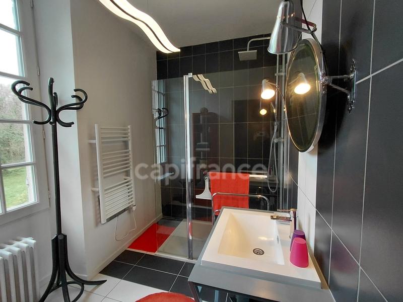 Maison - 270 m² - 7 pièces