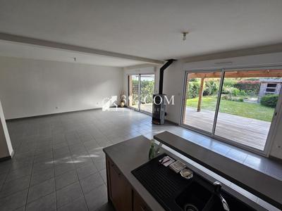 Maison - 110 m² - 5 pièces