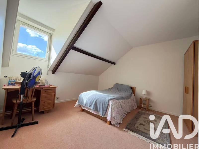 Maison - 226 m² - 9 pièces