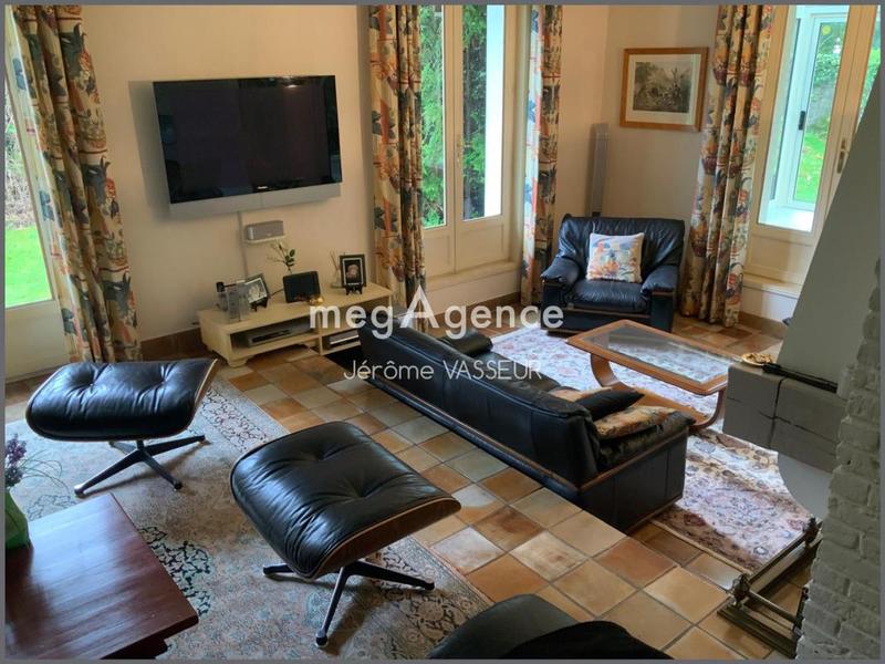 Maison - 224 m² - 7 pièces